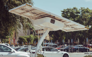 ความเข้าใจผิดเรื่องน้ำมันเครื่อง: รถ EV และไฮบริด ต้องเปลี่ยนถ่ายไหม? ความเข้าใจผิดเรื่องน้ำมันเครื่อง: รถ EV และไฮบริด ต้องเปลี่ยนถ่ายไหม?